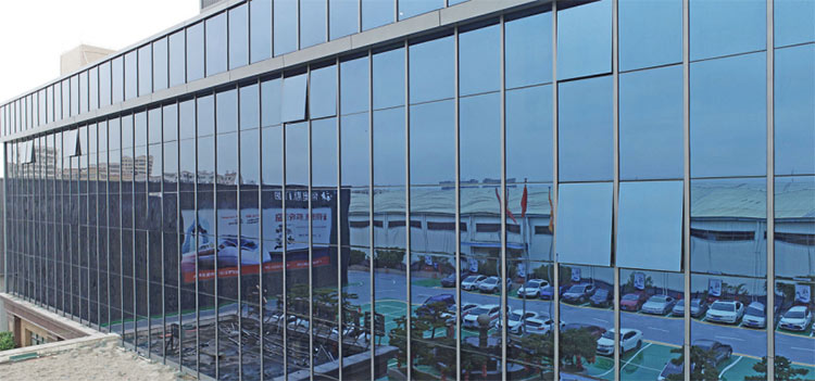 glass curtain wall