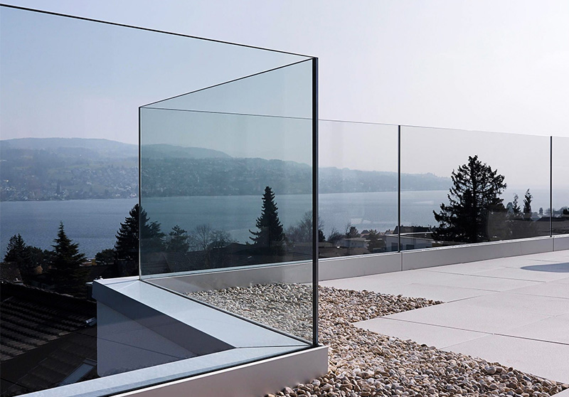 U channel glass railing U channel glass railing