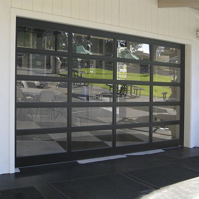 garage door manufacturer